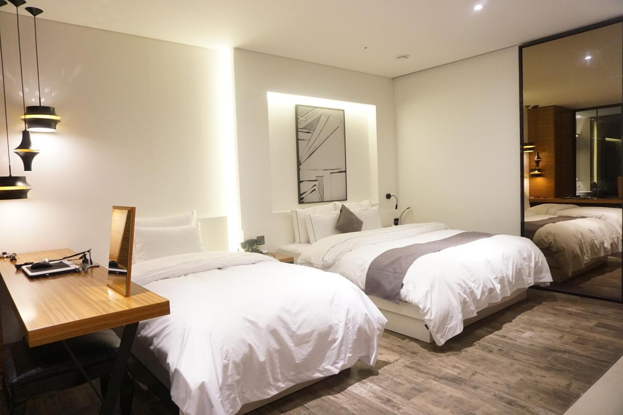 Ischia Hotel Yongin Zewnętrze zdjęcie